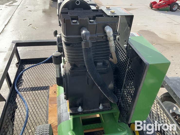 deere-ac2-8gh-image-16