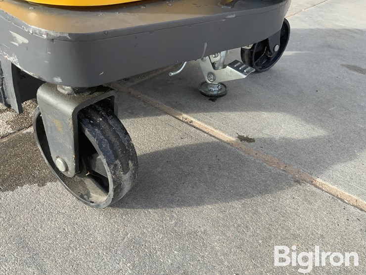 2200lb-electric-pallet-mover-image-19