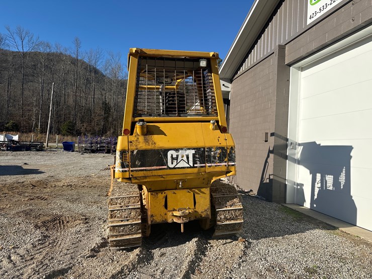 caterpillar-d3g-xl-image-3