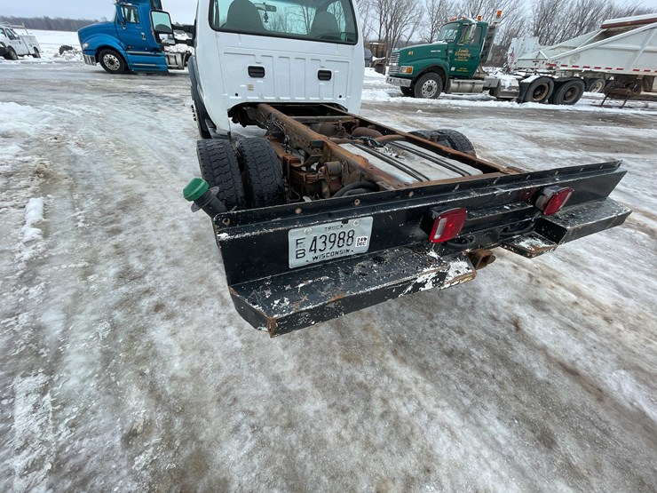2006-ford-f550-xl-image-33