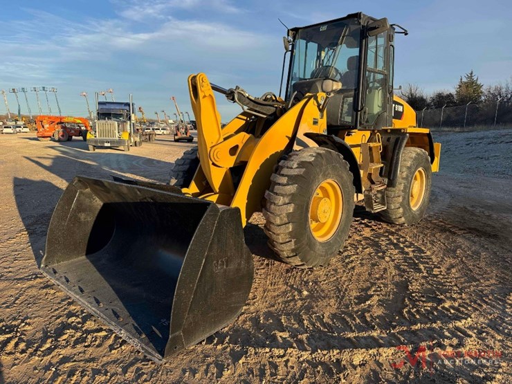 2017-caterpillar-918m-image-4