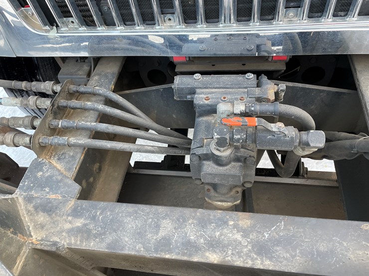 2007-international-7400-image-14