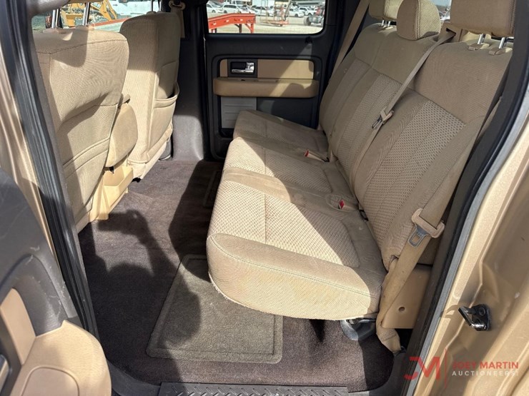 2014-ford-f150-xlt-image-16