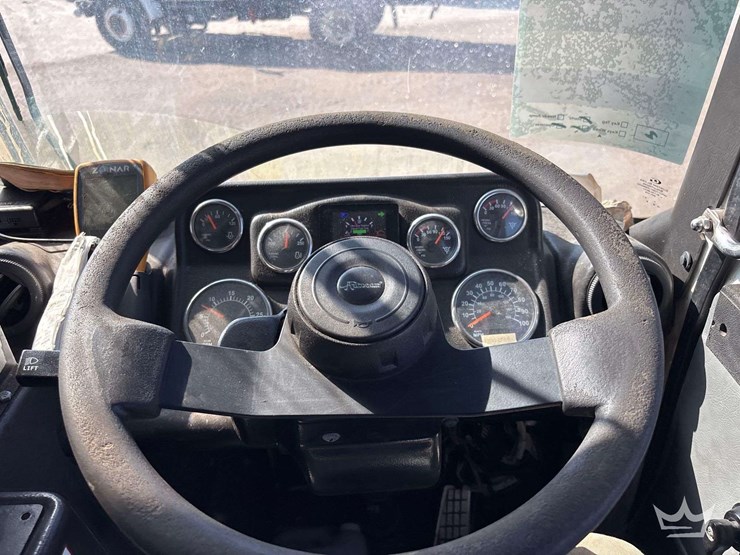 2017-autocar-xpeditor-image-21