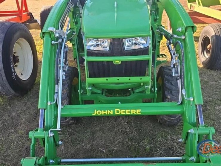 2022-john-deere-3039r-image-13
