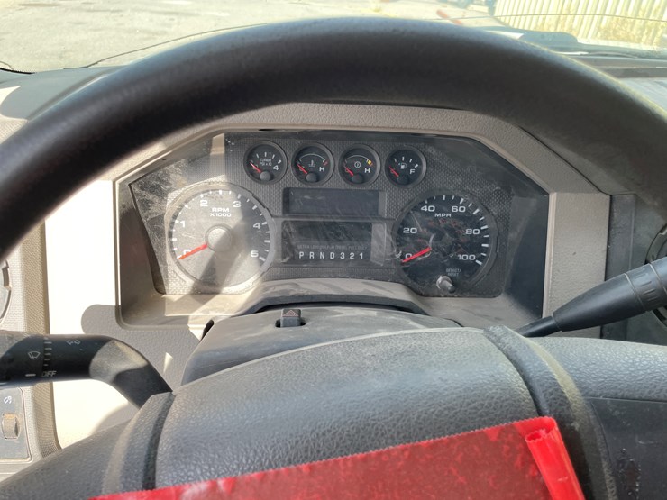 2008-ford-550-image-14