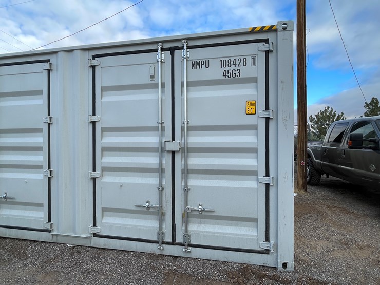 #200d-•-40'-container-image-4