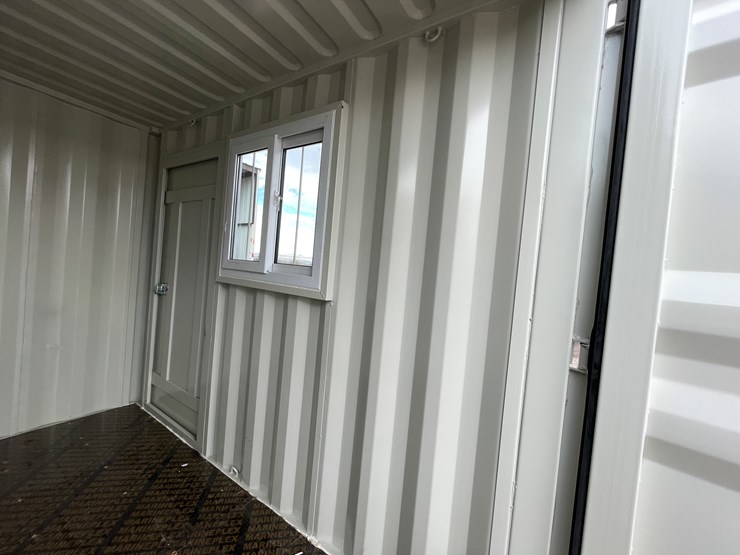 #200g-•-10'-storage-container-image-13