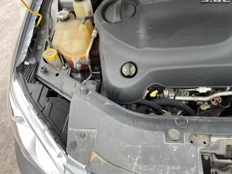 #111-•-2013-chrysler-200-(nm-title)-image-49