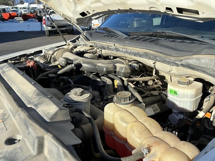 2018-ford-f550-image-7