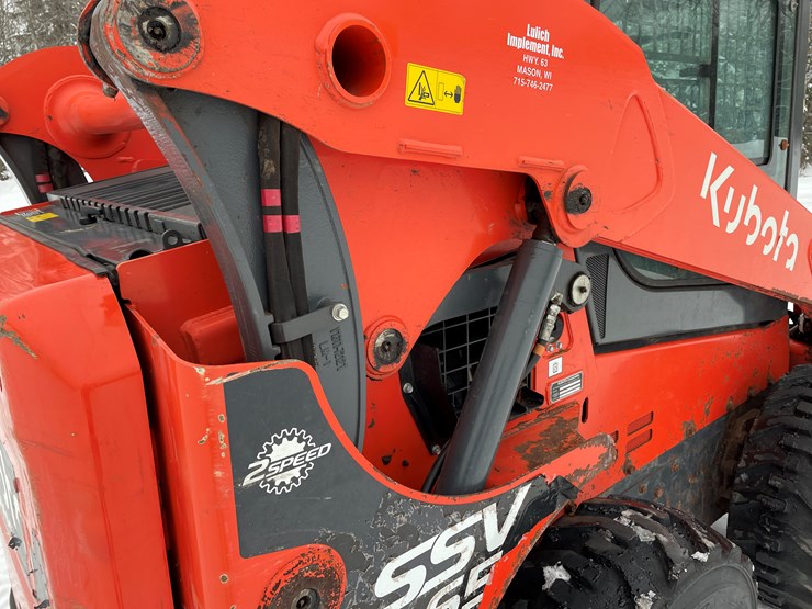 2022-kubota-ssv65-image-26