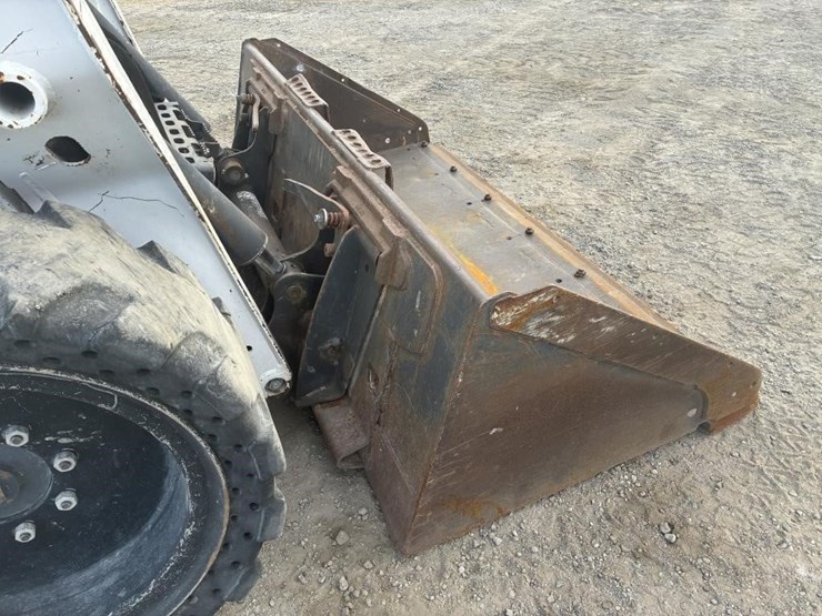 2018-bobcat-s570-image-6