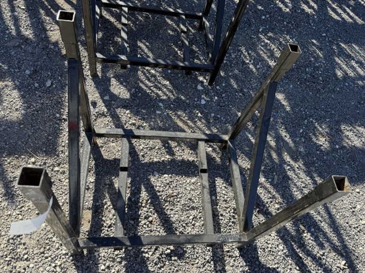 #27-•-metal-frame-/-rack---9.5"-x-24.5"-x-31.5"-image-2