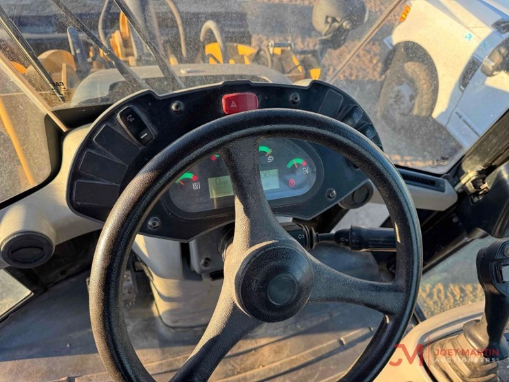 2017-caterpillar-918m-image-22