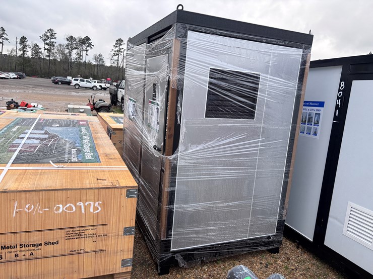 #8042-•-portable-restroom-with-shower,-toilet-image-1