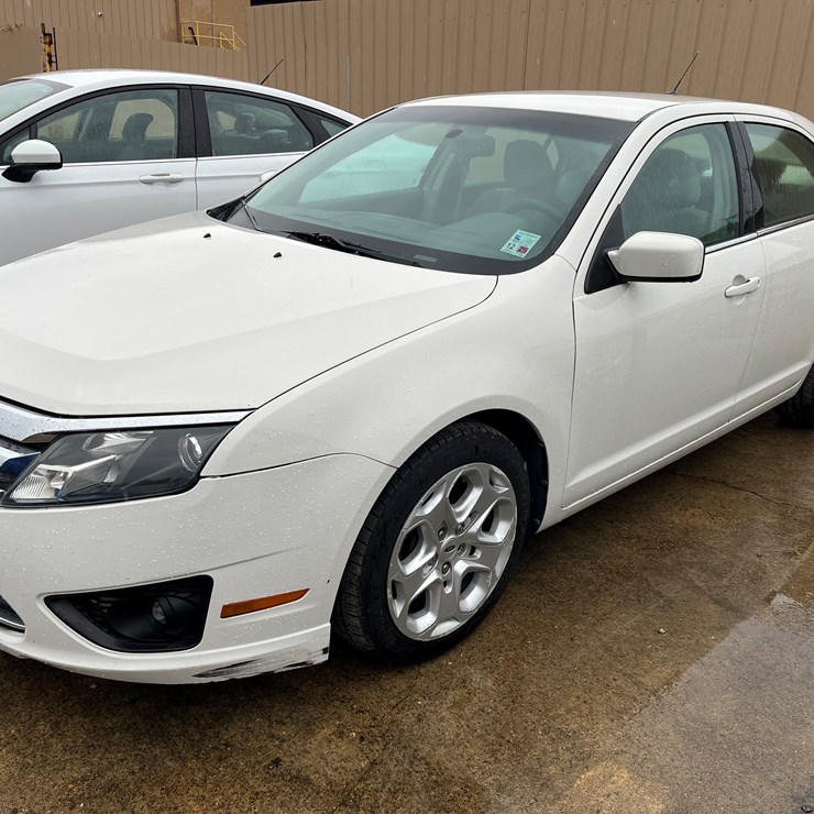 #21 • GOVERNMENT AGENCY ITEM | 2010 FORD FUSION