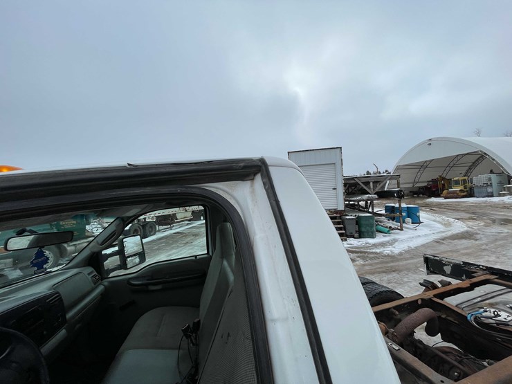 2006-ford-f550-xl-image-47