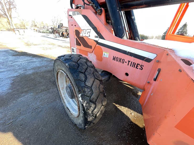 sky-trak-8042-image-37