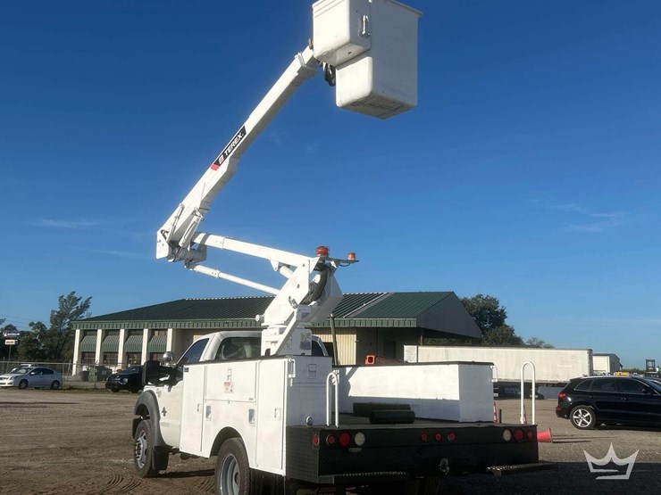 2012-ford-f550-image-4