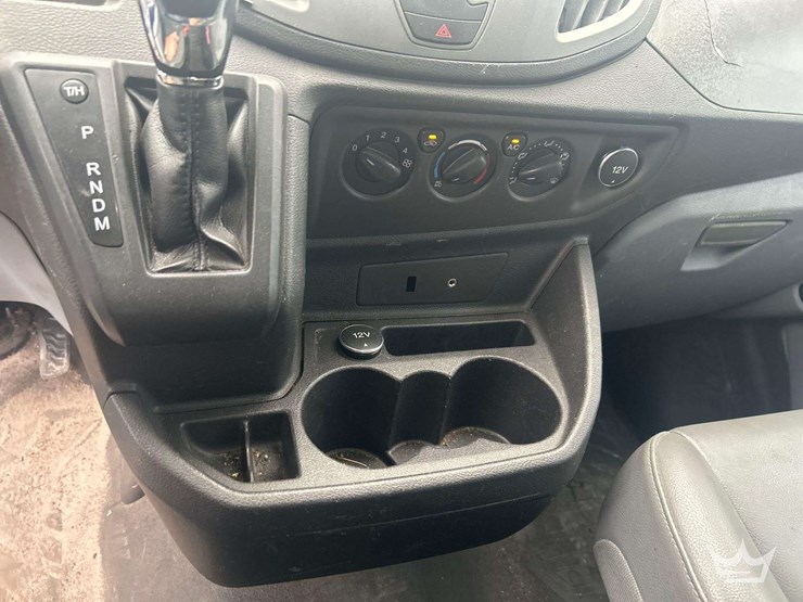 2015-ford-transit-image-15