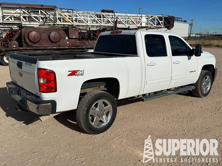 2014-chevrolet-2500-image-7