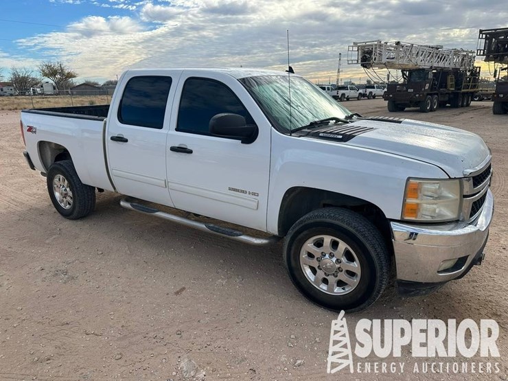 2012-chevrolet-2500-image-7