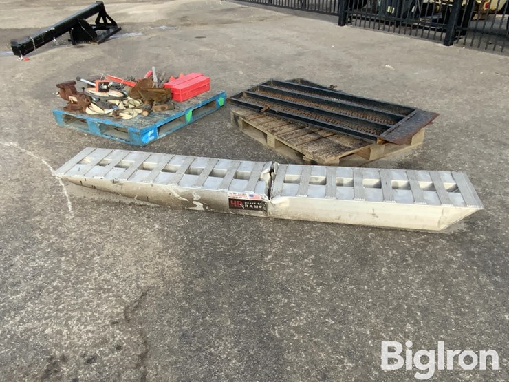 trailer-ramps,-shop-equipment-&-shovels-image-5