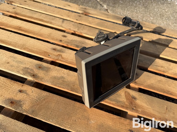 john-deere-4240-image-3