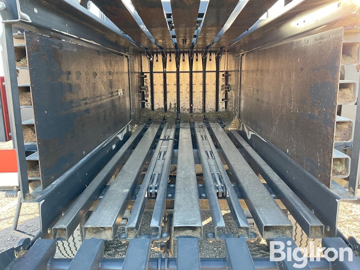 kuhn-lsb1290d-big-square-baler-image-20