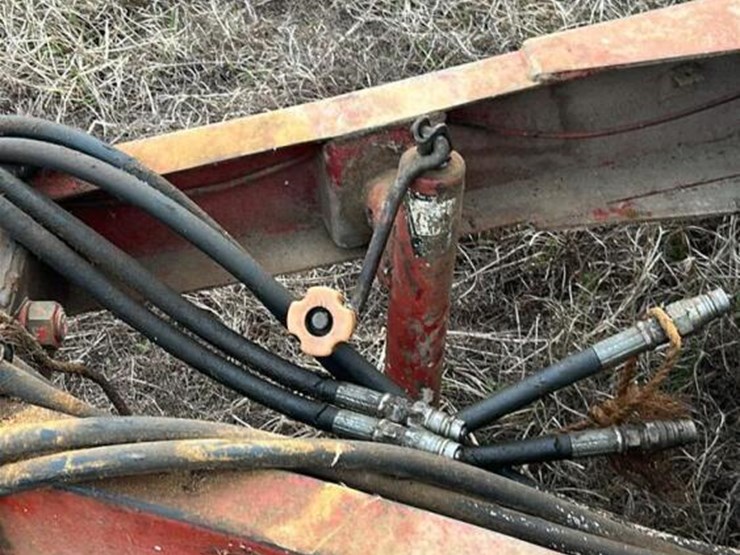 case-ih-1350-image-10