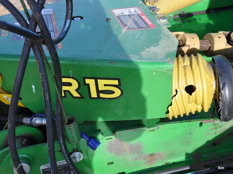 2019-john-deere-r15-image-15