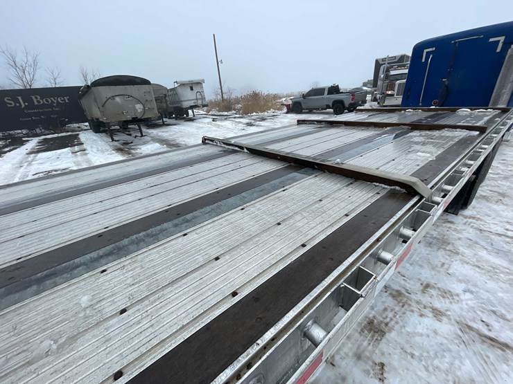 2022-hyundai-flatbed-image-13