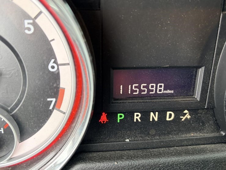 2015-dodge-caravan-image-15