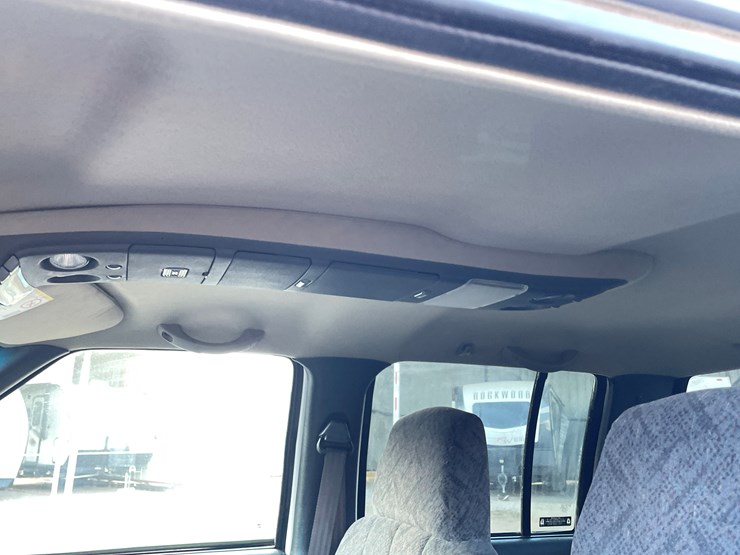 2002-chevrolet-s10-image-54