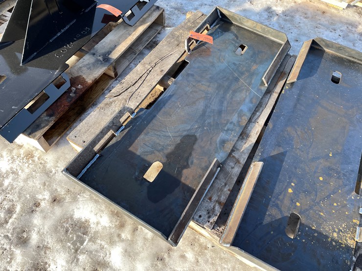 #18037-•-unused-formed-skid-steer-fork-frame-attachments-(princeton,-mn)-image-3