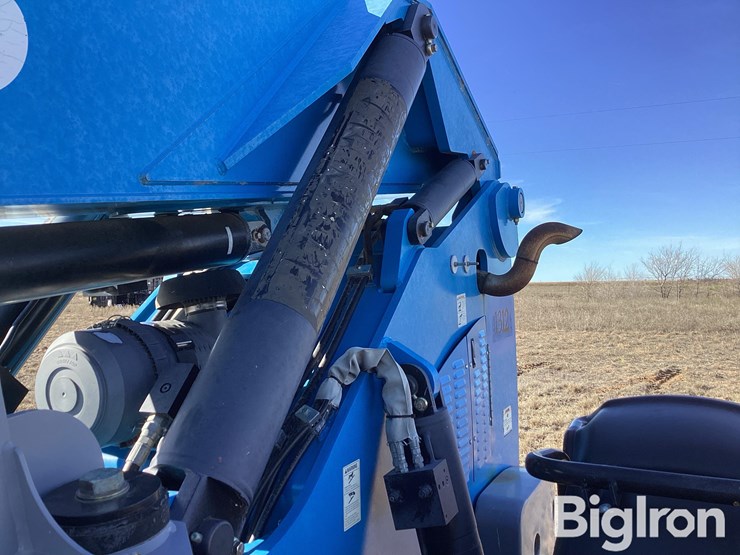 2013-genie-gth1056-image-12