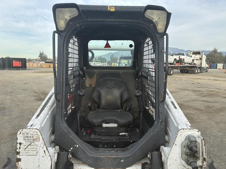 2018-bobcat-s570-image-15