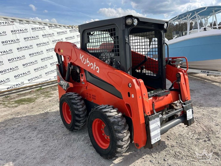 2020-kubota-ssv65-image-2