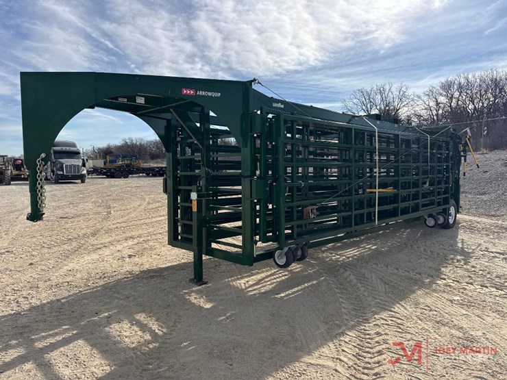 arrowquip-heeler-towable-gooseneck-corral-pen-image-4