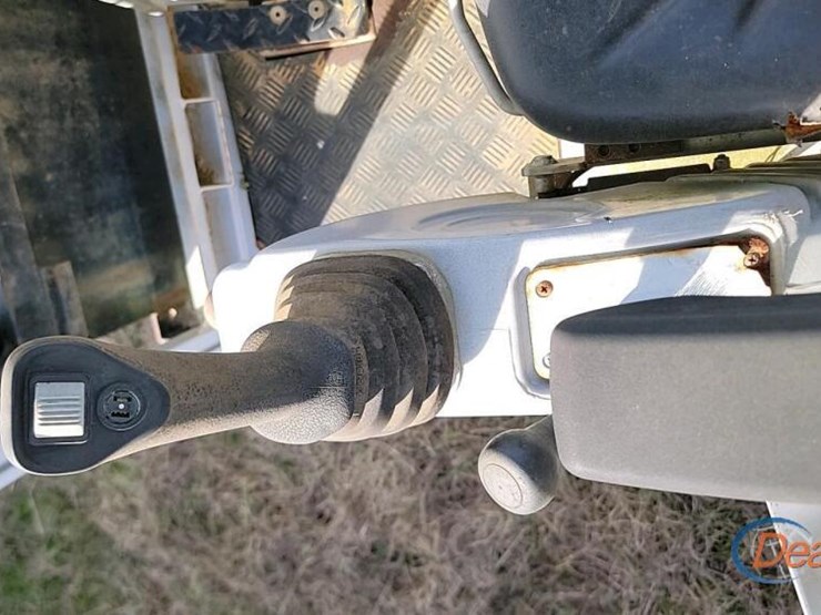 neuson-38z3-image-10