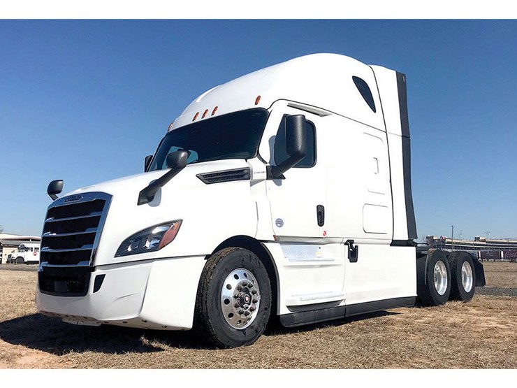 2022-freightliner-cascadia-126-image-1