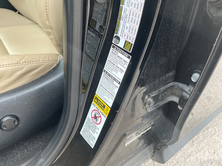 2013-toyota-rav4-image-63