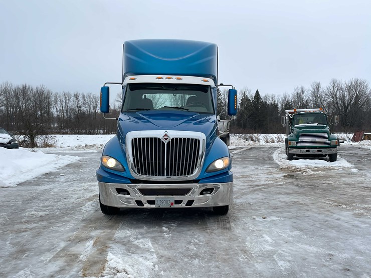 2014-international-prostar-image-8