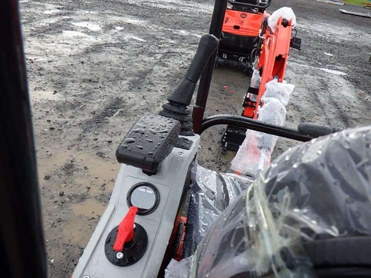 2025-tpm-tpm-18k-hydraulic-excavator-image-23