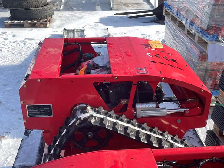 #178-•-remote-controlled-lawn-mower-(mosinee,-wi)-image-5