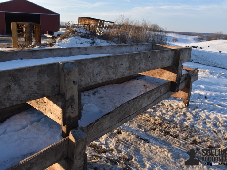 wooden-feed-bunks-image-9