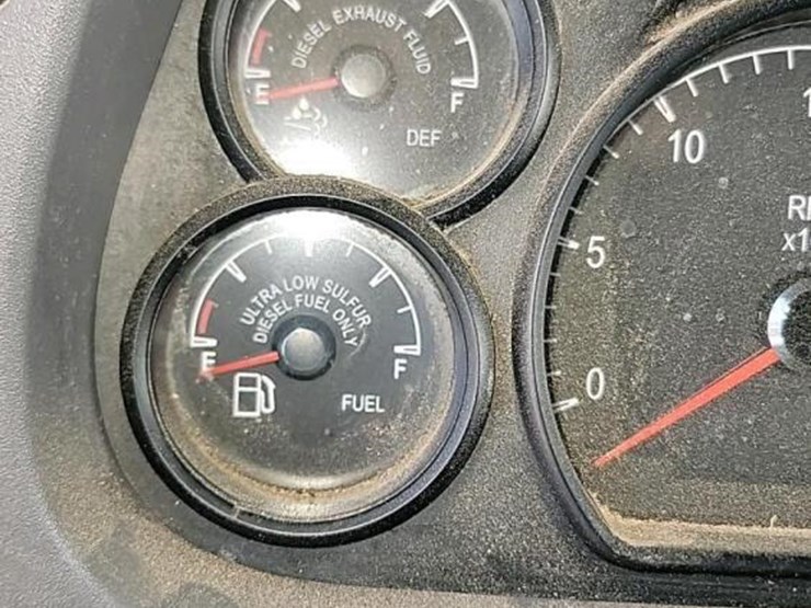 2016-peterbilt-579-image-20