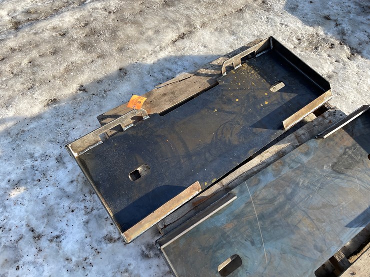 #18038-•-unused-formed-skid-steer-fork-frame-attachments-(princeton,-mn)-image-1