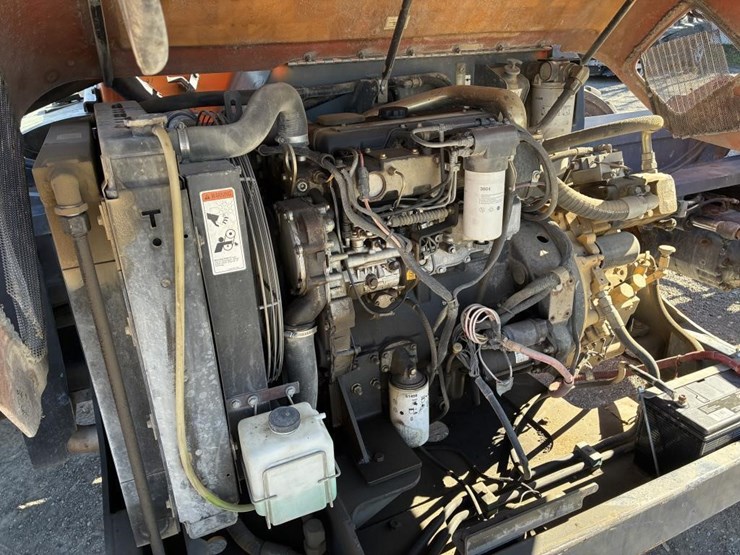 2006-jlg-g9-43a-image-15