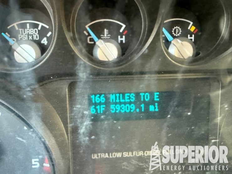 2011-ford-f550-image-3